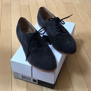 New Dolce Vita Adderly - charcoal gray suede leather loafers w tie